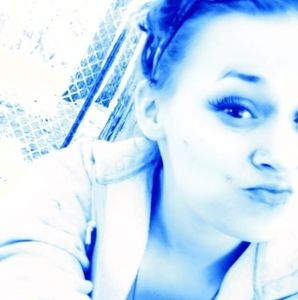 Meet your Posher, Quartney